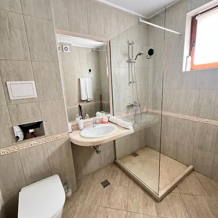 Apartment Golden Sands La